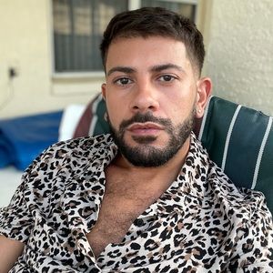 Meet your Posher, Adrian